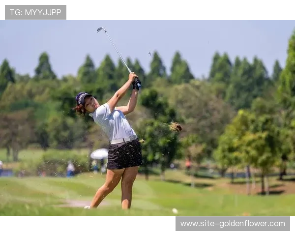 马来西亚华裔球员黄健妮卫冕亚太女子业余锦标赛冠军，年轻选手展示实力